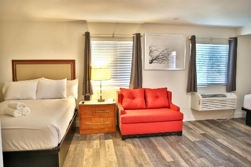 Travelodge by Wyndham Crescent City image 24