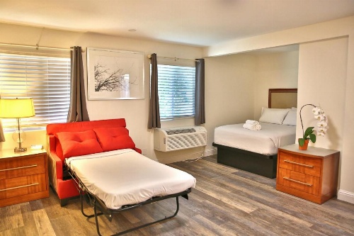 Travelodge by Wyndham Crescent City image 26